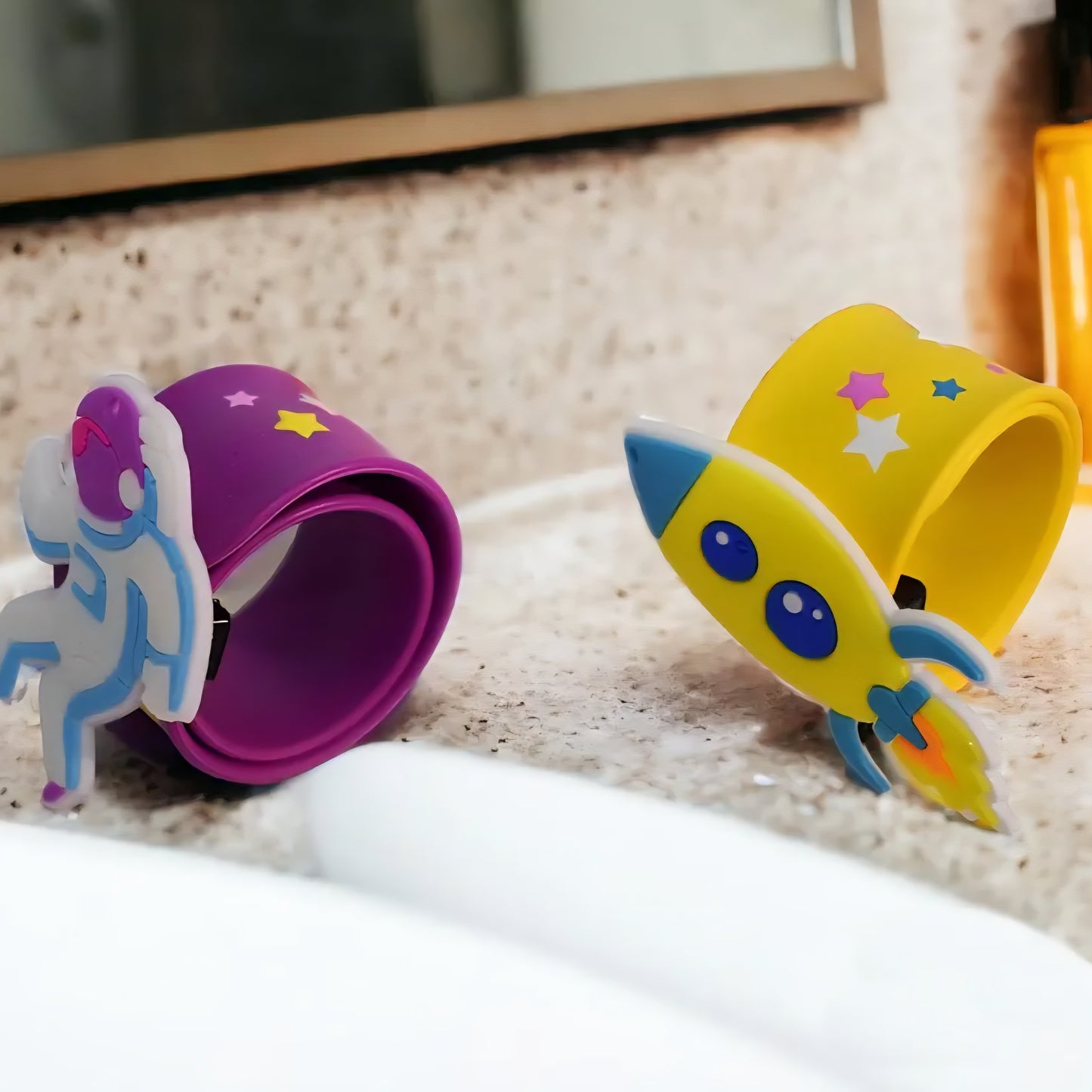 Space Theme Slap Band Bracelets Silicone Wristbands Party Supplies Kids Party Favors Decor Novelty Toy School Prize Gifts Children(EACH-50/-)