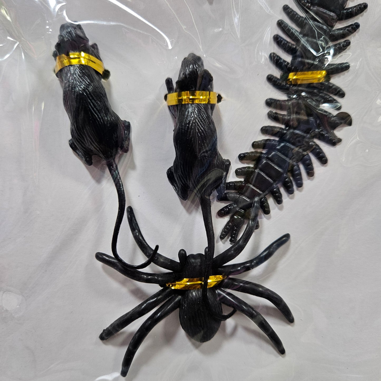 Halloween 4pcs set big spider,2Rats &Centipede to Bring Halloween Vibes in your Home & Garden