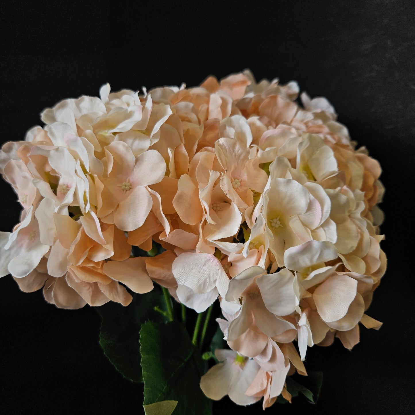 Artificial Bigleaf Hydrangea banquet floweral bunch to bring elegant look to your home,Garden & Office