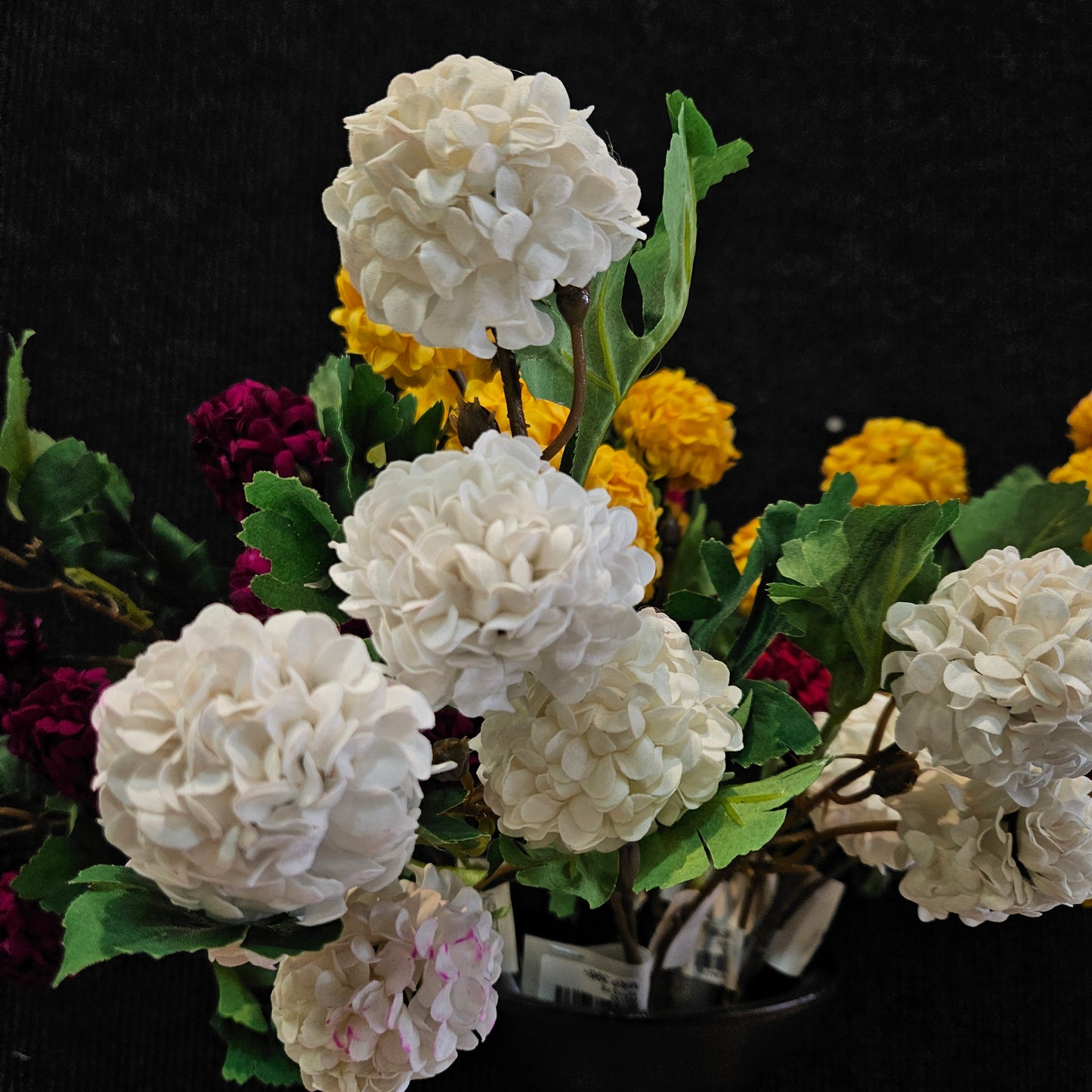 Artificial banquet Hydrangea banquet floweral stick to bring elegant look to your home & Garden