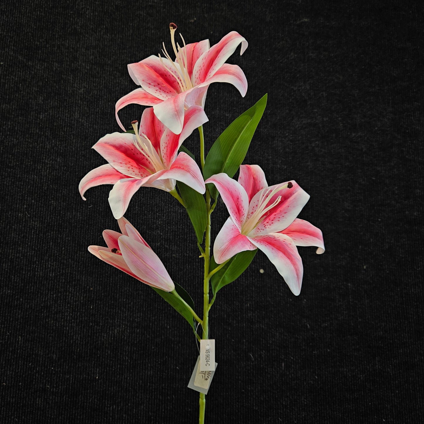 Artificial lilles to bring attractive elegant look to your Home,Garden & Office