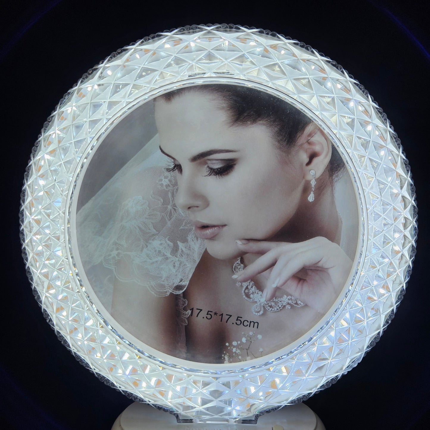 White circular Shaped Crystal designed Photo Frame with Button Operated for gifting purpose/couple gifting