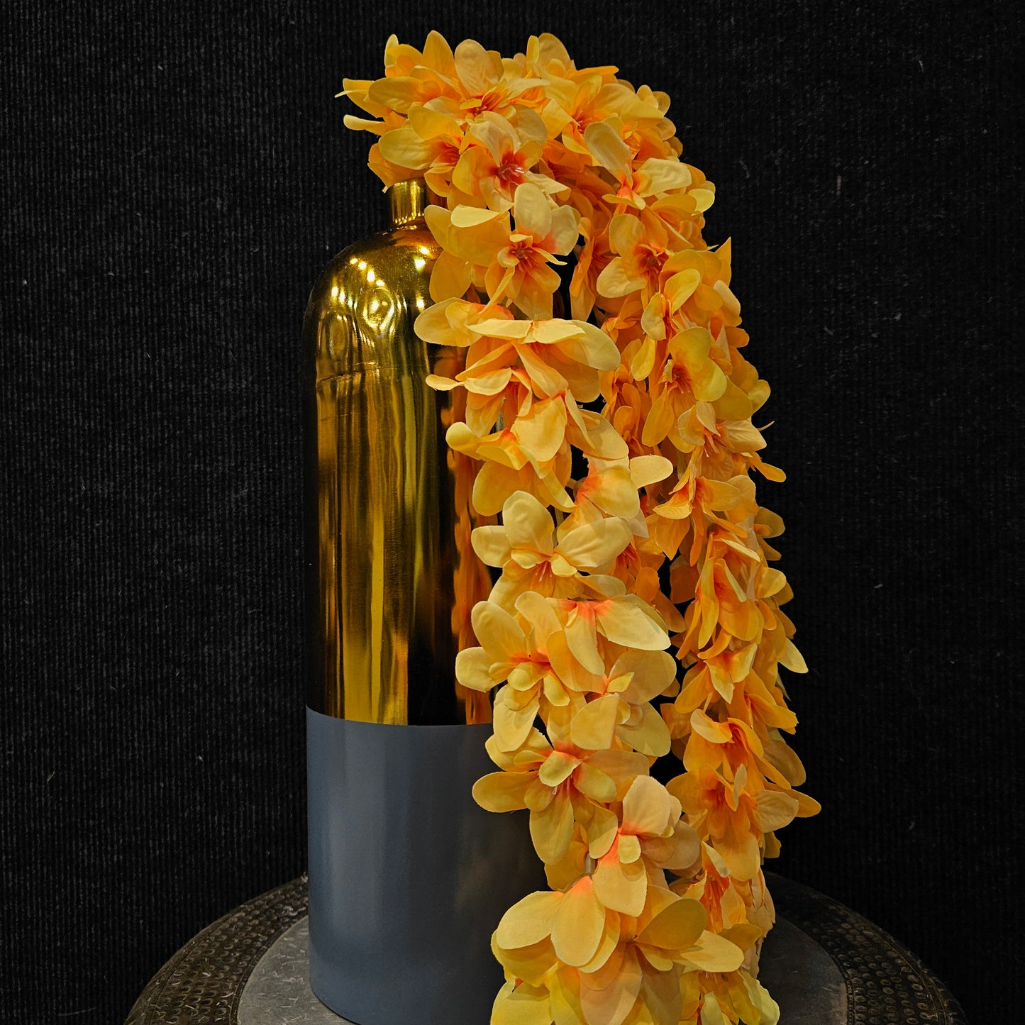 Cymbidium orchid Artificial banquet floweral stick to bring attractive elegant look to your home & Office