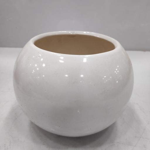 Attractive Ceramic pot for office,home & garden
