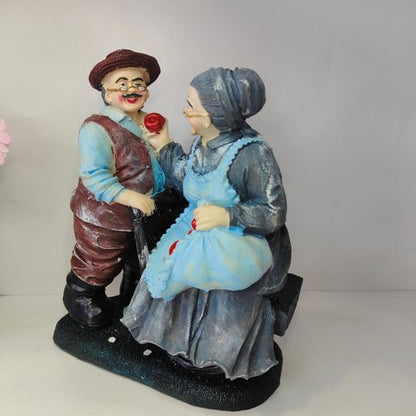 Polyresin Old Couple Show Piece Idol Statue Showpiece for Home Decor Decoration and Gifting