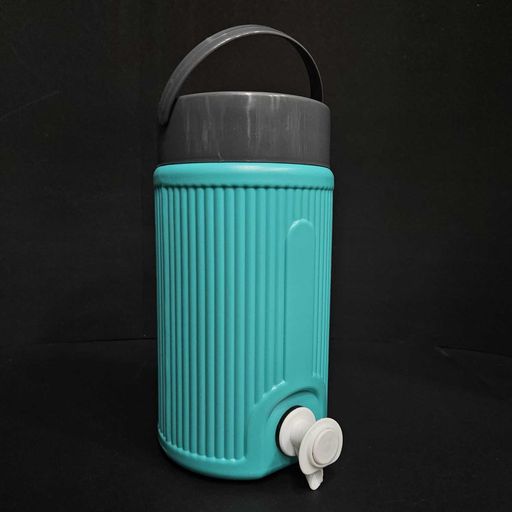 Thermal insulated plastic water dispenser