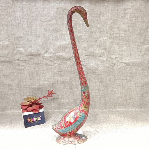 Brass swan showpiece