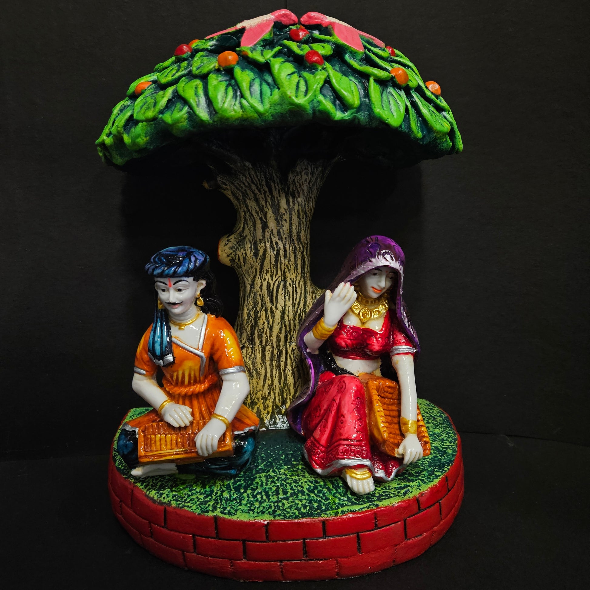 Hand Crafted Rajastani couple with tree showpiece piece Figurine