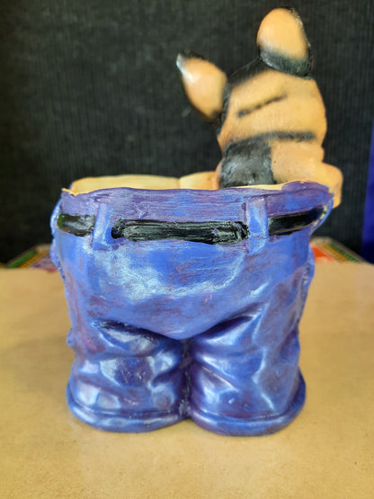 Puppy pant pen stand