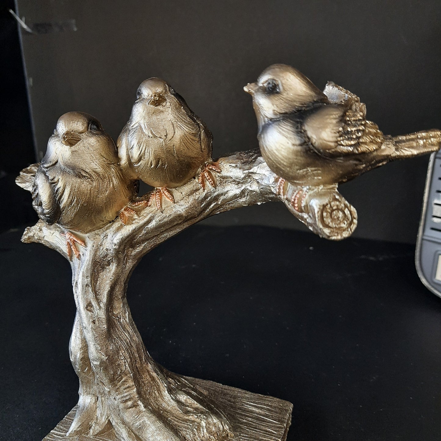 Three birds showpiece