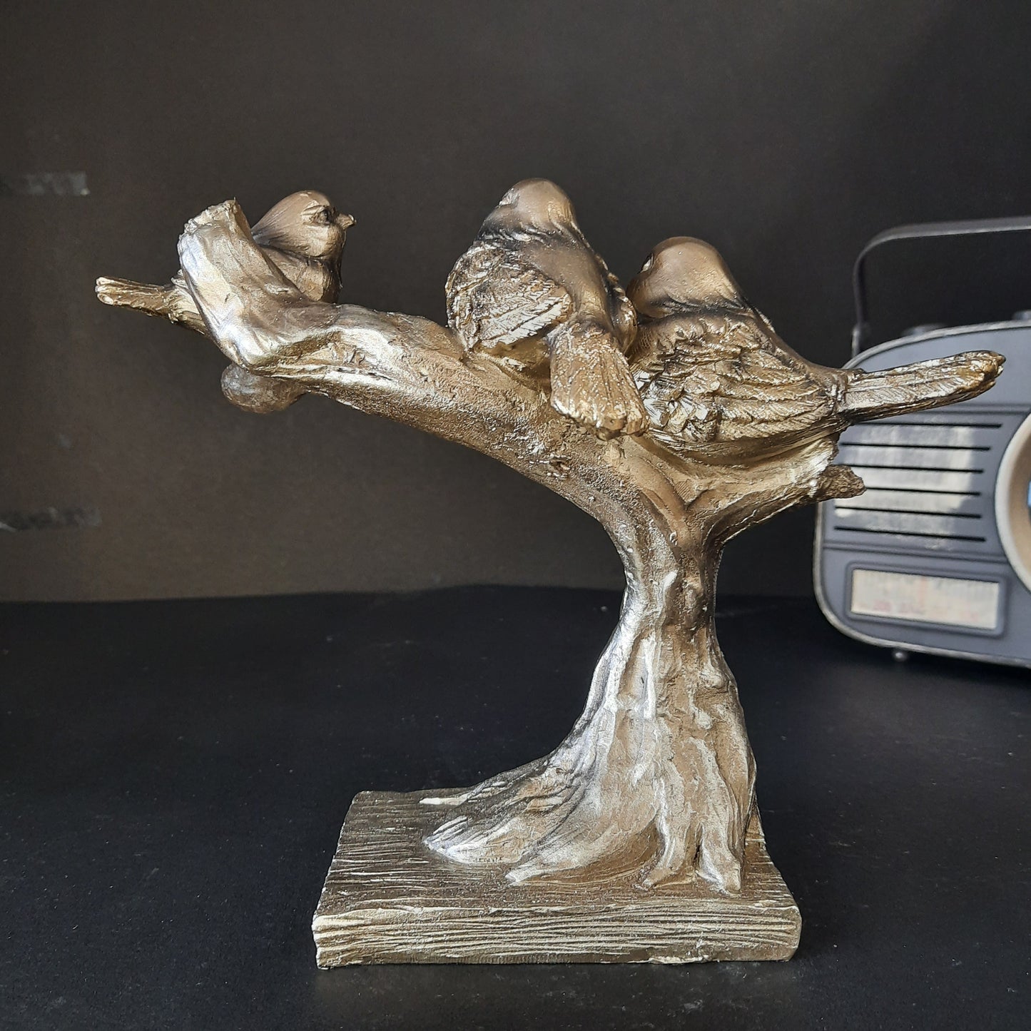Three birds showpiece