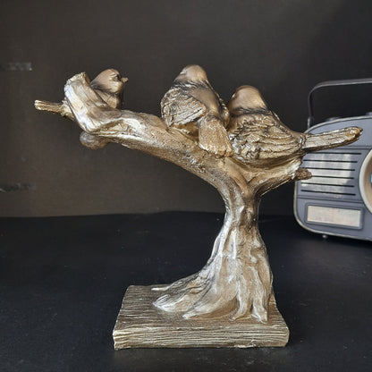 Three birds showpiece