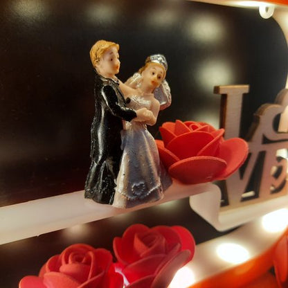 COUPLE showpiece