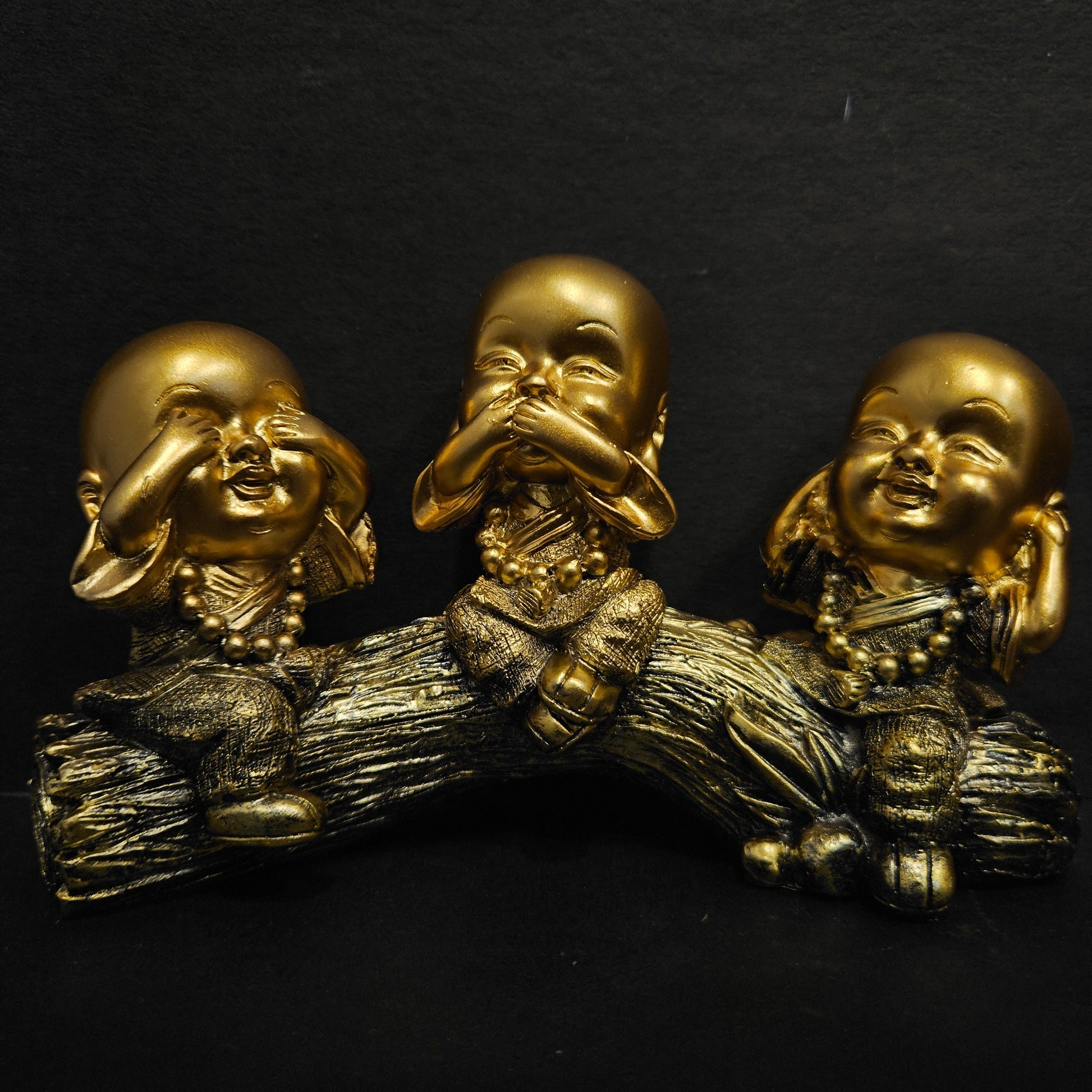 Three Wise Laughing Buddhas Sitting On Tree Branch statue showpiece Figurine for Desktop Decor and Home Decor