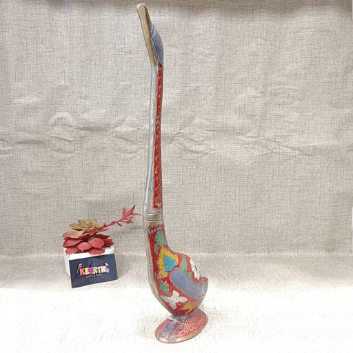 Brass swan showpiece