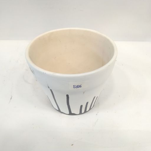 Ceramic pot