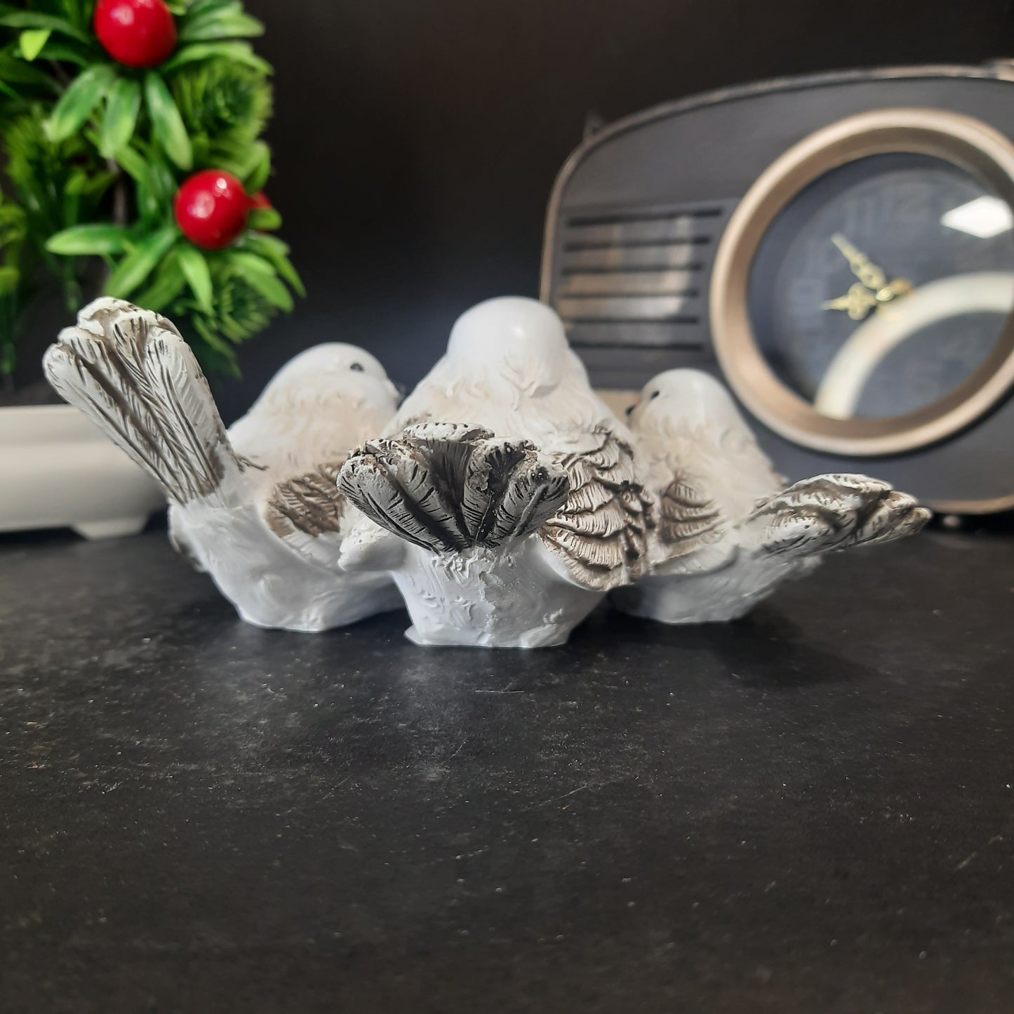 Three dove lovely showpiece