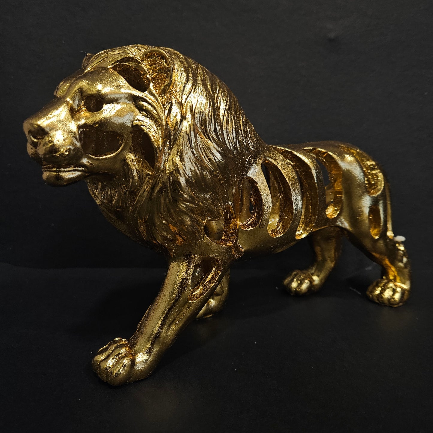 Lion Statue gold Shiney with Ornaments Animal showpiece Desktop Sculpture Figurine Shelf Decor