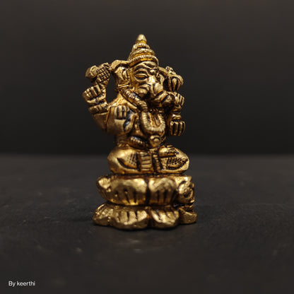 Brass Lord Ganesha Statue for Pooja Home Decor Car Dashboard God Ganesh Ganpati Decorative Showpices