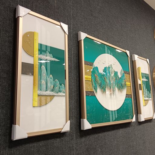 Crystal wall frames