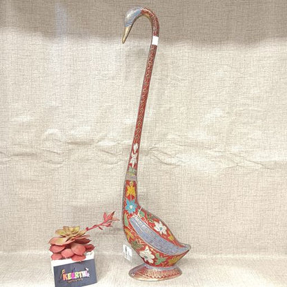 Brass swan showpiece