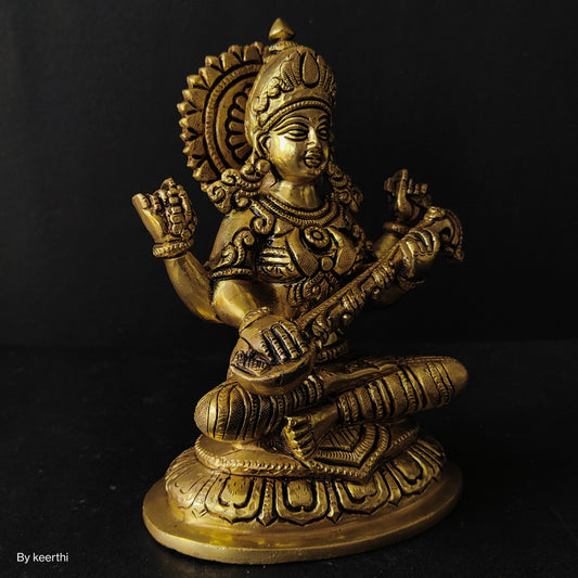 Goddess Sarawati Idol in Brass for Daily Pooja