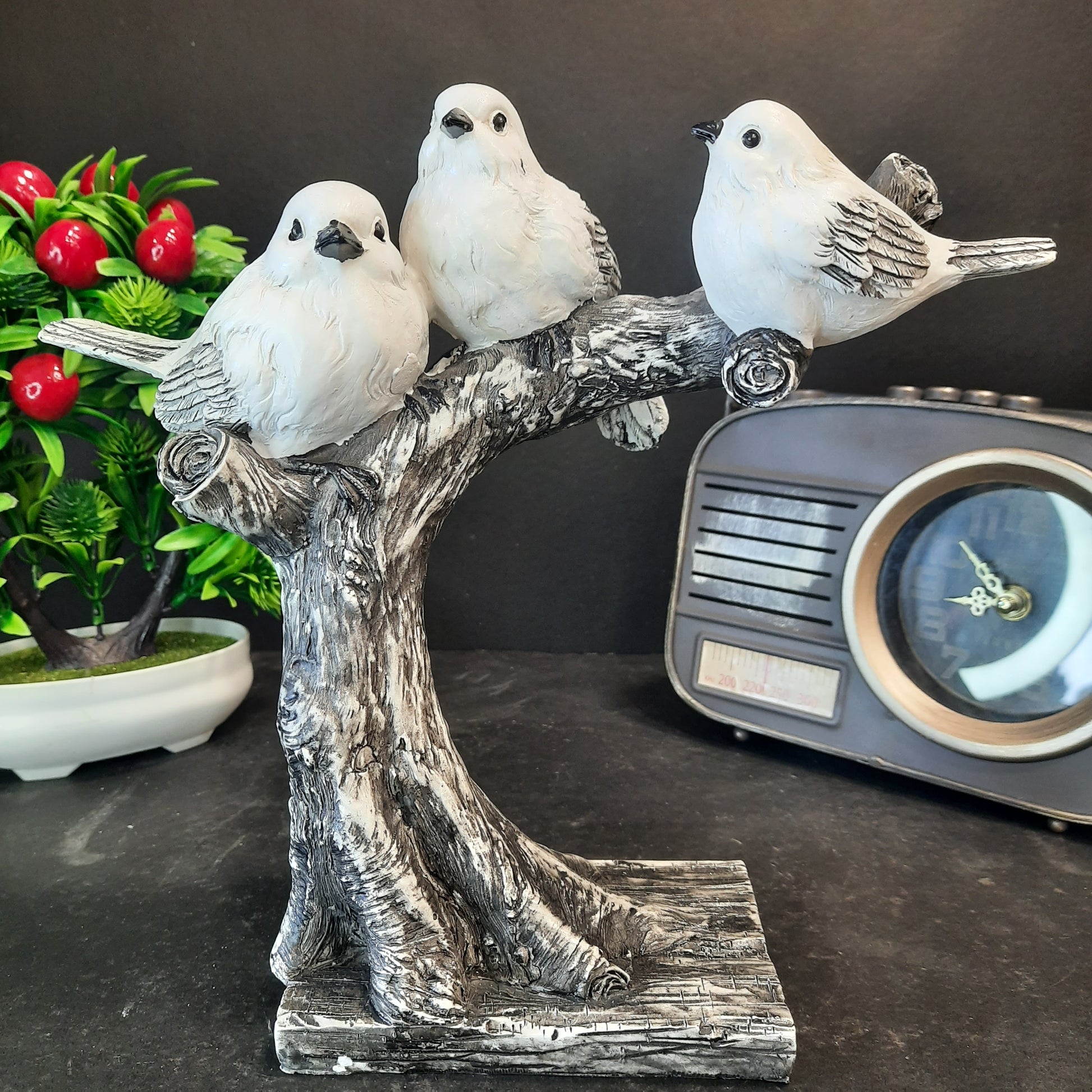 Dove family set showpiece