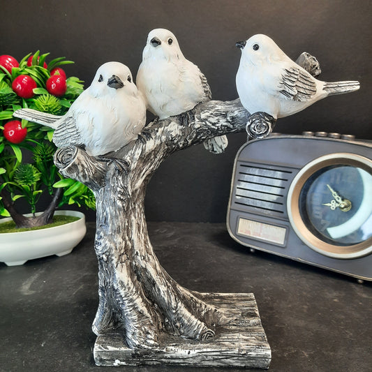 Dove family set showpiece