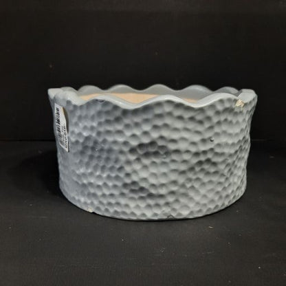 Ceramic pots