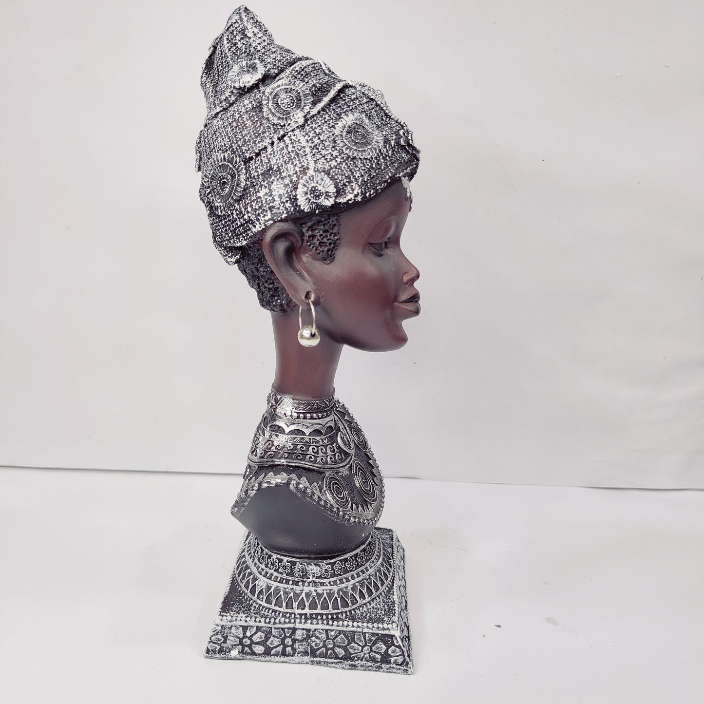 Unique Home Decor African Tribal Woman Figurine Art Piece Idol