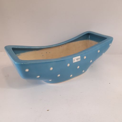 Ceramic pots