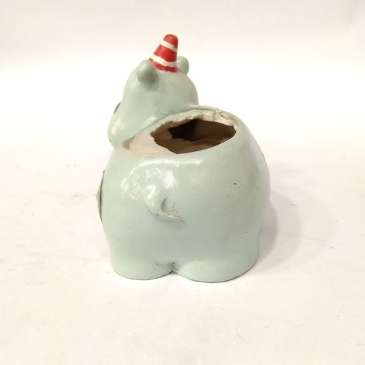 Ceramic pot