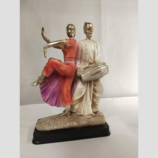 DANCING COUPLE