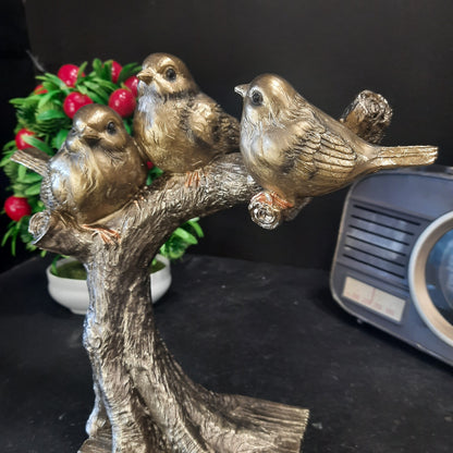 Birds family showpiece