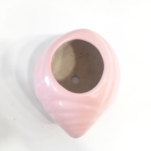 Ceramic pots