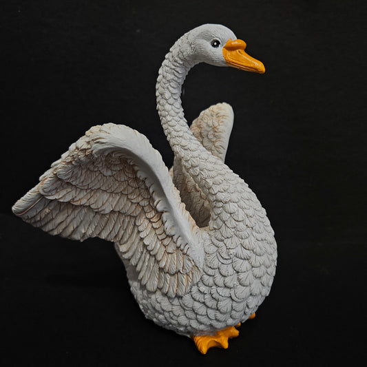 Swan Sculpture Statue Collectible Figurines for Home Decor for Home garden showpiece Figurine