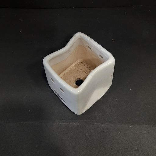 Ceramic hanging pot for Garden Decoration office & home decoration purpose