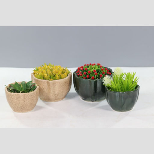 Ceramic pots
