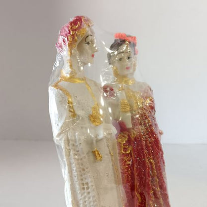 COUPLE show piece