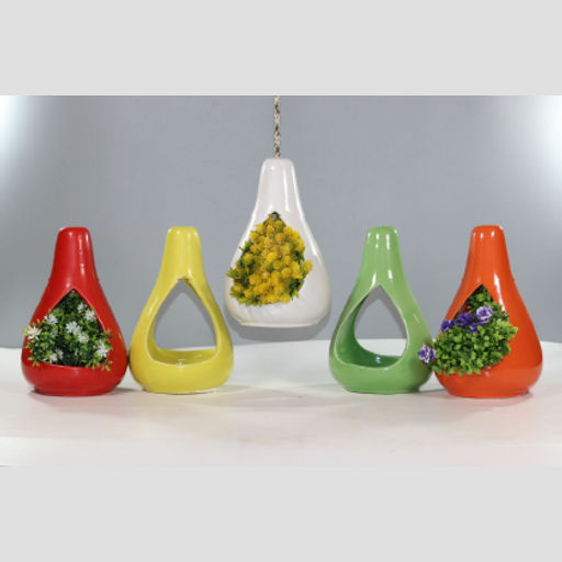 Ceramic pots