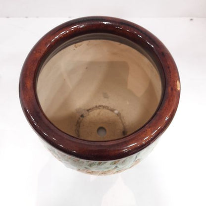 Ceramic pots