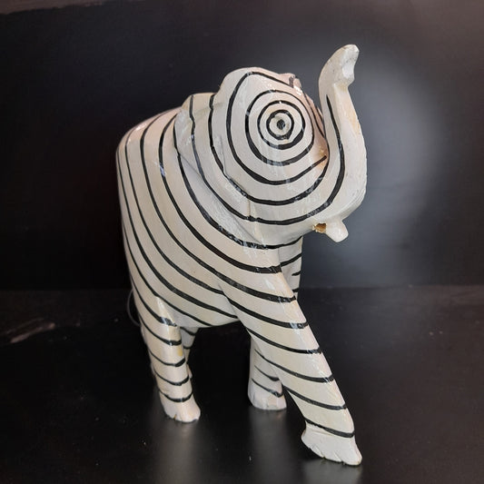 Wooden Elephant Sppiral Black & White Paint