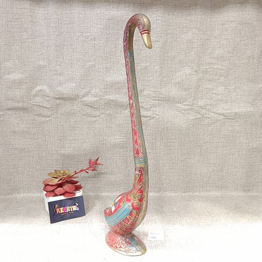 Brass swan showpiece
