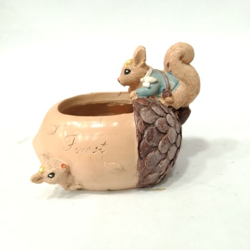 Ceramic flower pot