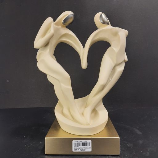 Heart shaped couple showpiece