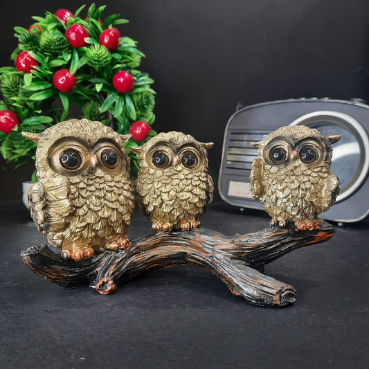 Owl family decoration piece