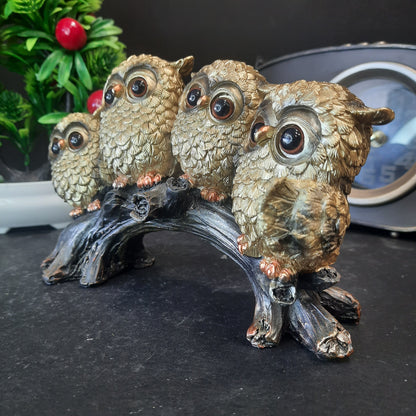 Owl family showpiece