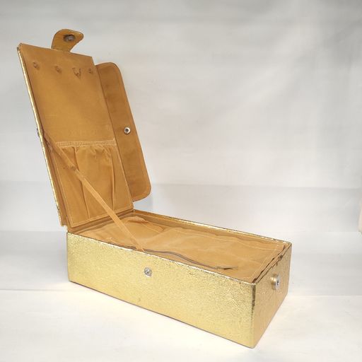 Jewellery box
