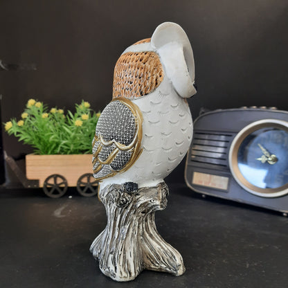 Big owl show piece