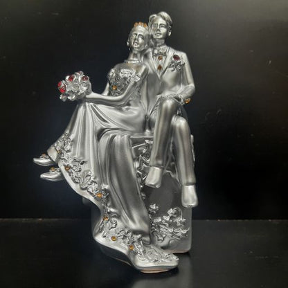 COUPLE showpiece